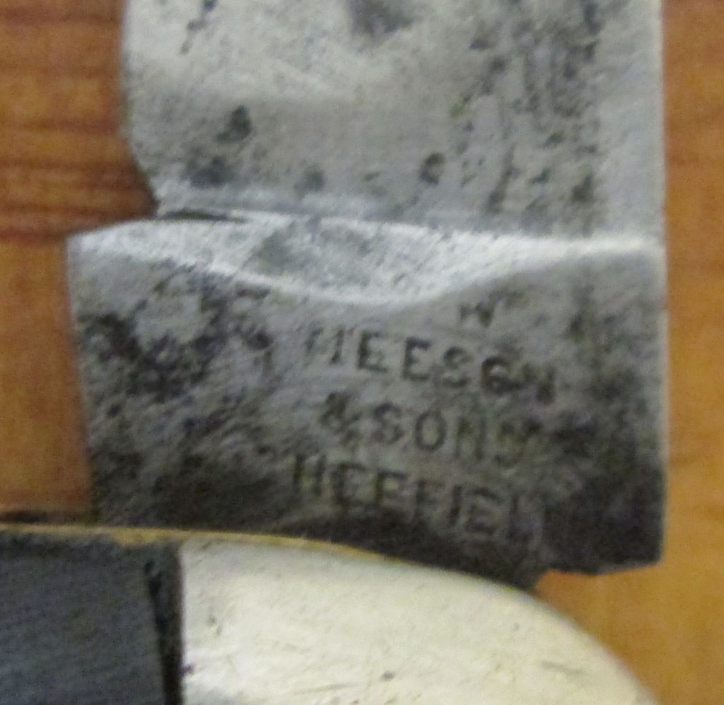 Meeson%202-2_zpsngbmix55.jpg