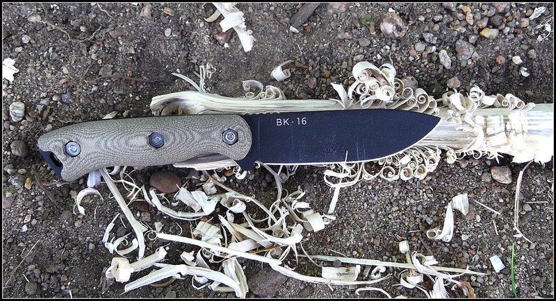 BK16%20Micarta%20Feathers%201_zpsx2e1eu2h.jpg