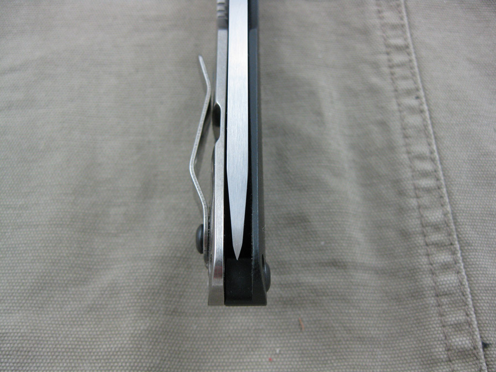 Strider_Blk_SnG_34Grnd_BluLBS_SPA_008.jpg