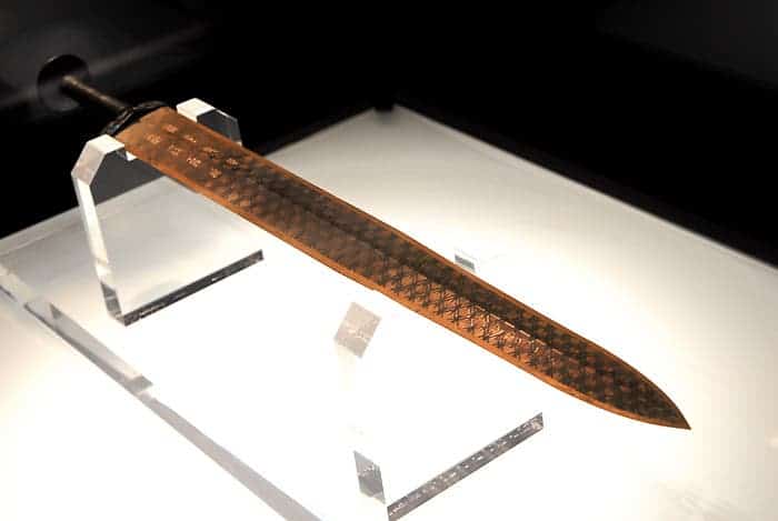 Sword_of_Gou_Jian1.jpg