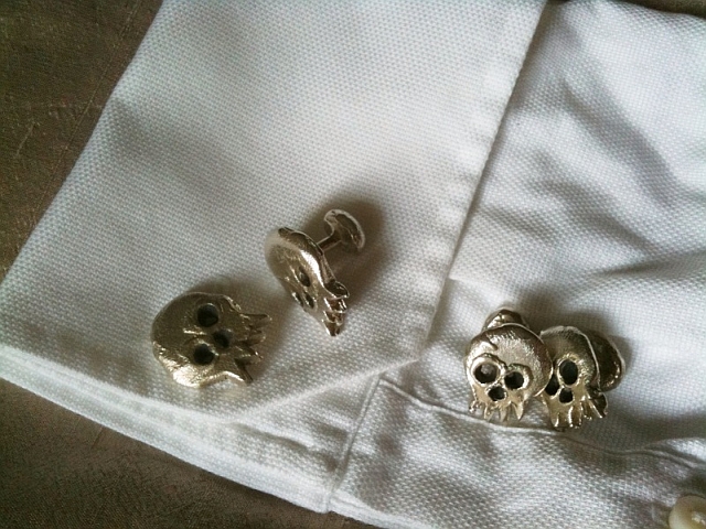 skull_cufflinks1.jpg