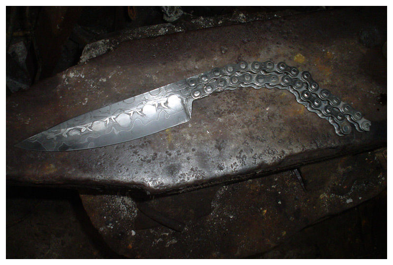 knifemakingtutorial_chainsanmaidamascus36.jpg