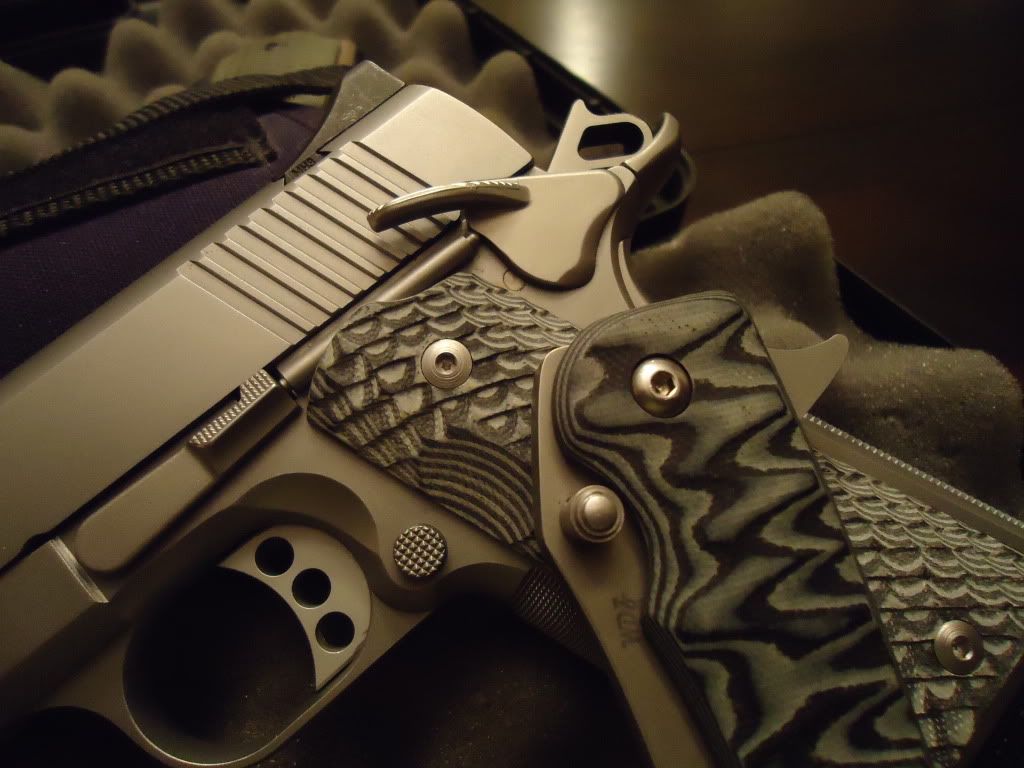 GunsandKnives5-12-11055.jpg