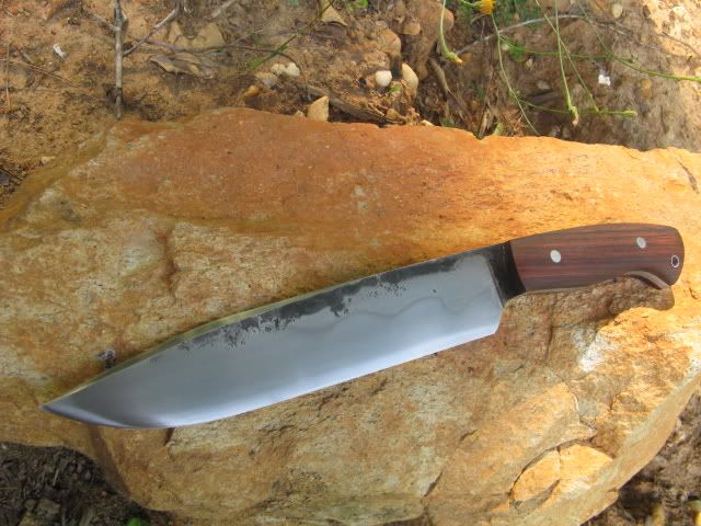 Maycampknife001.jpg