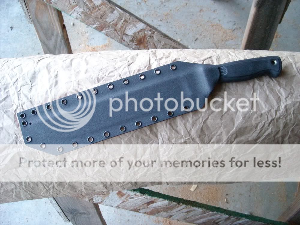 busse-b11-front-black.jpg