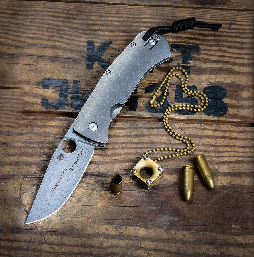 spyderco_bowie_saleric.jpg