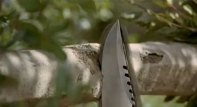 hot-shots-1993-chainsaw-knife-3.jpg