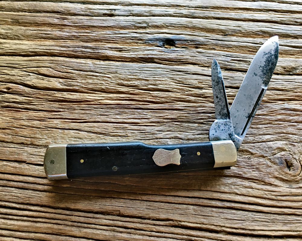 Hatch_Ebony_Gunstock1.jpg