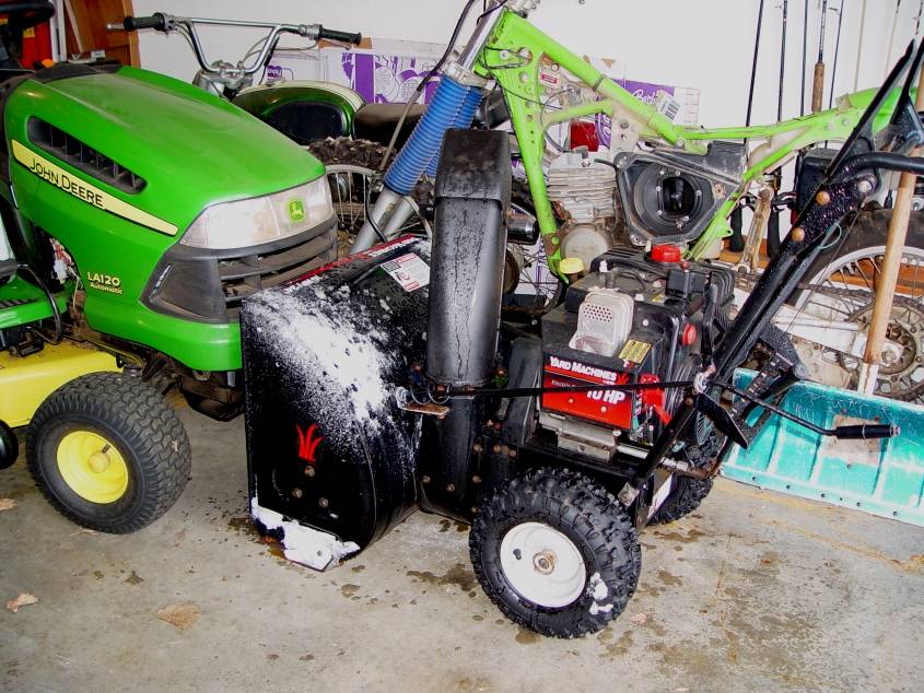my_snow_shovel.jpg