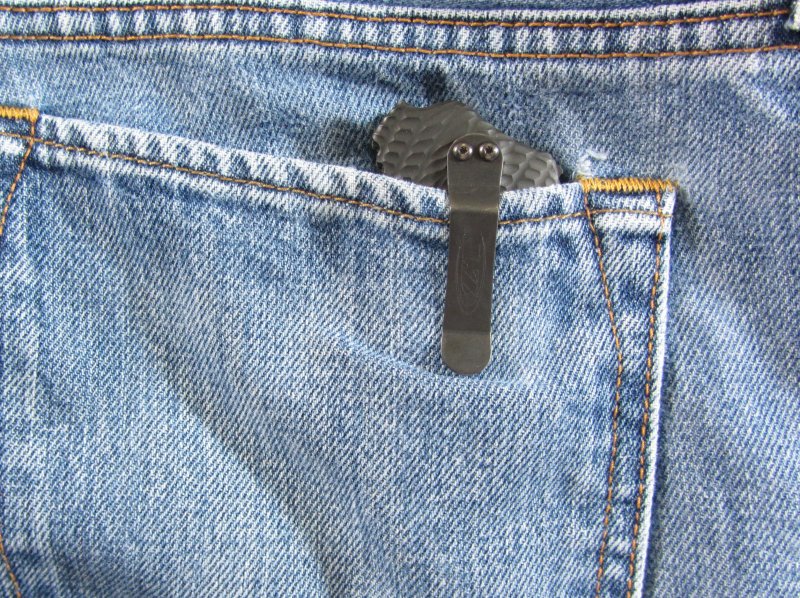 ZT0301_tip-down_back_pocket_800x598.jpg