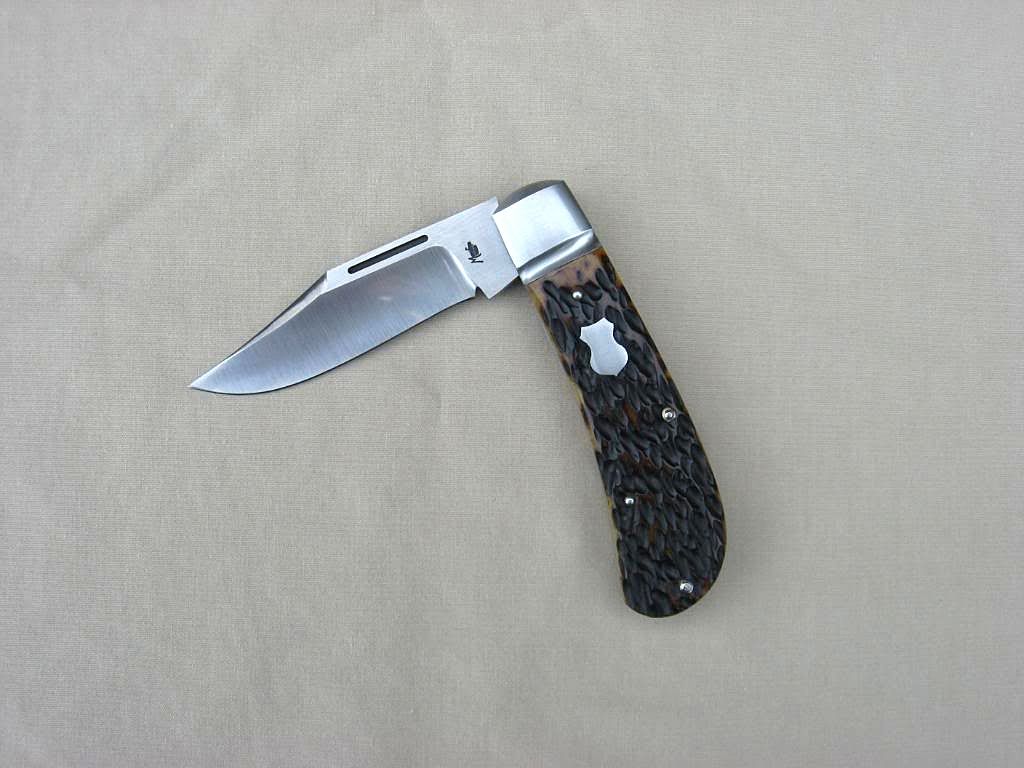 newcustoms062.jpg