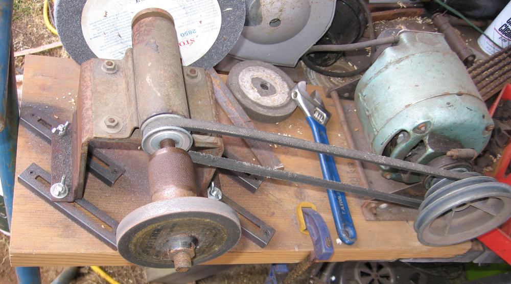 Old%20grinder2.jpg