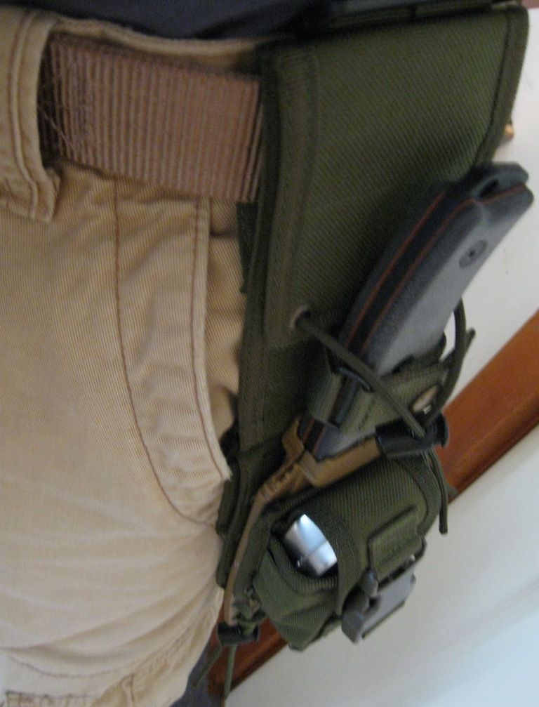 ESEE_MOLLEComplete_BeltMounted.jpg