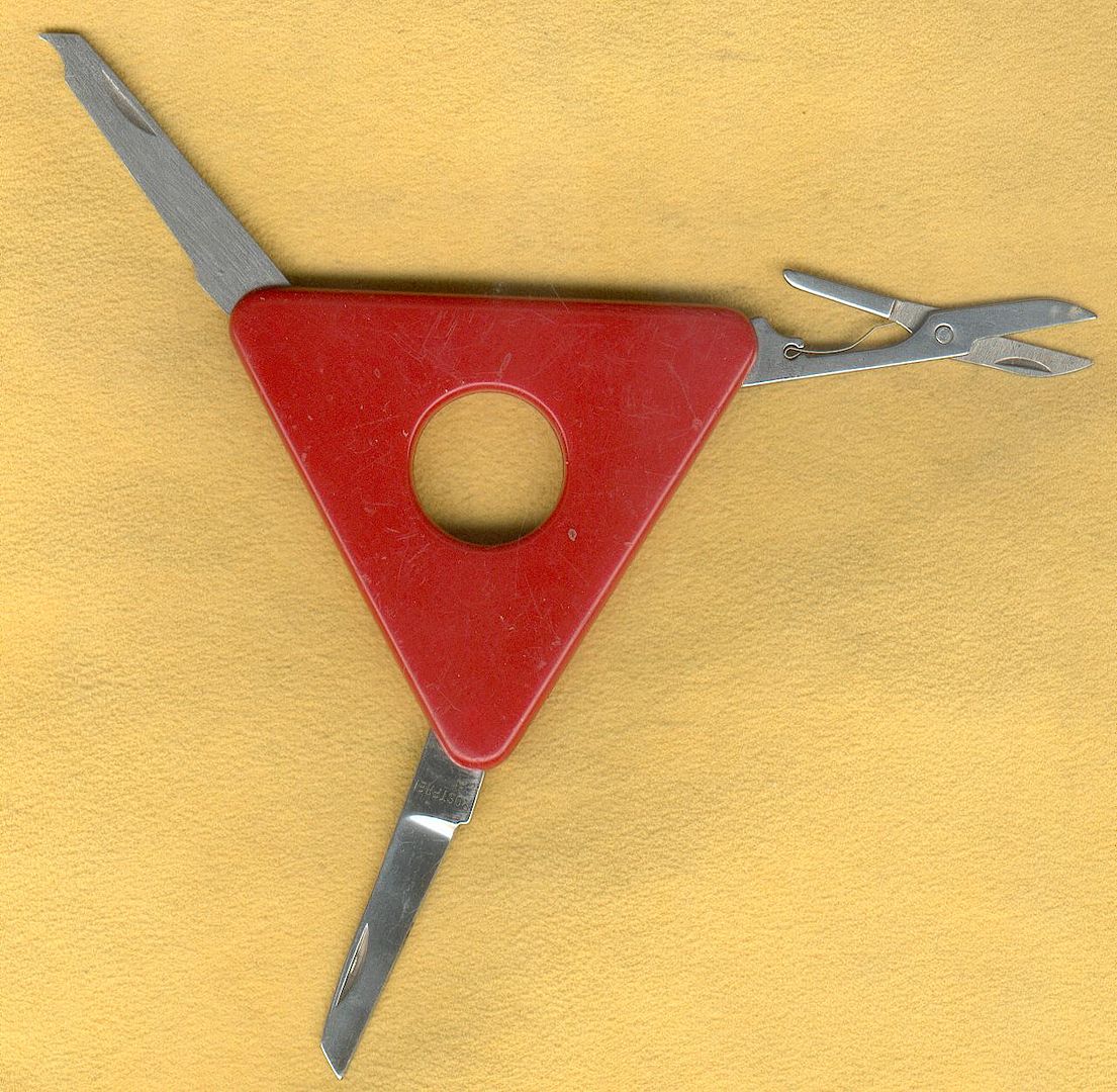 Triangle%202_zpsxydyquyi.jpg