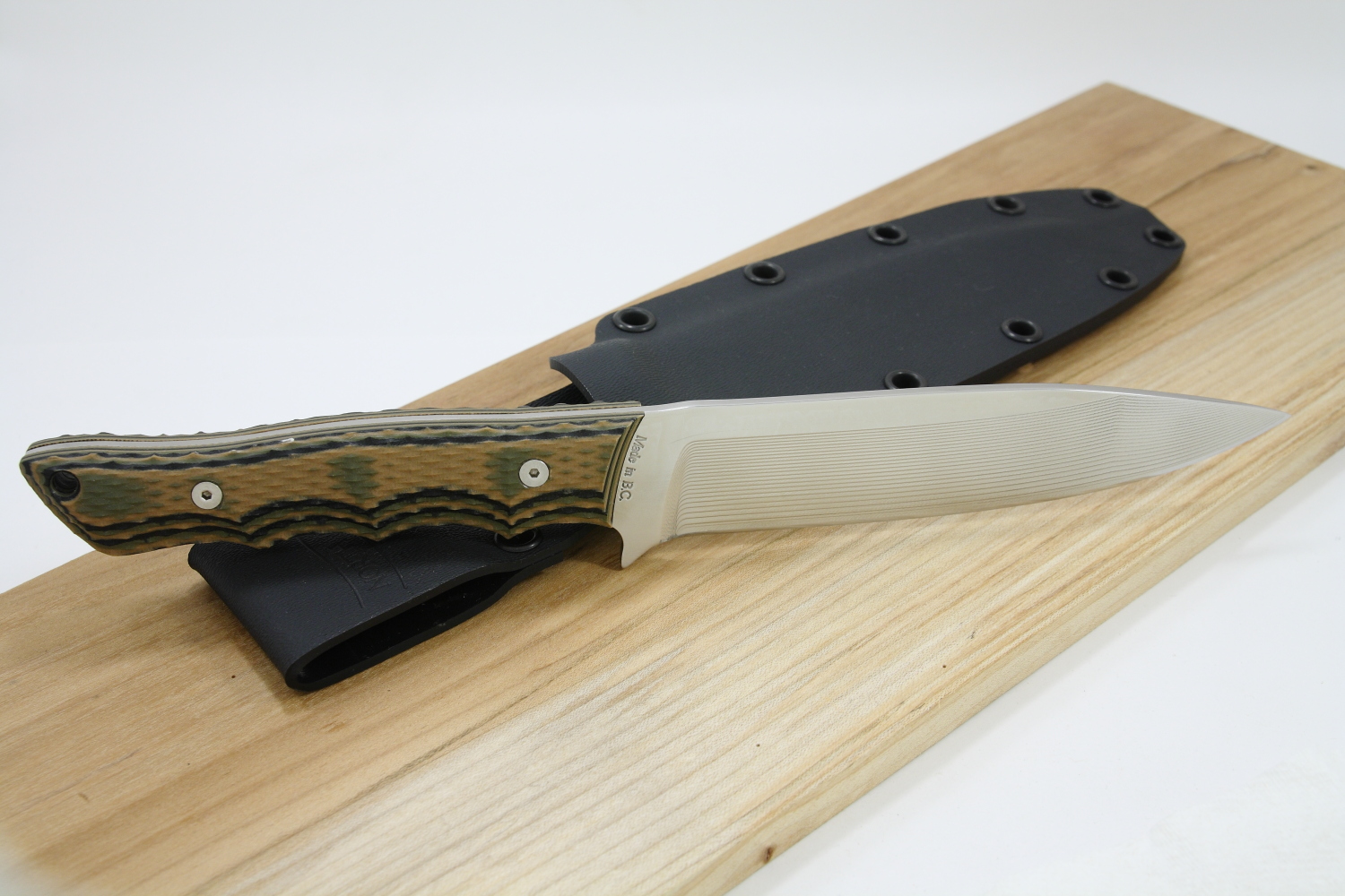Osprey_outdoor_knife_camo_made_in_bc.jpg