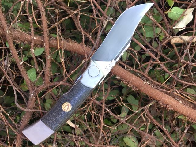 FK8rE01.jpg