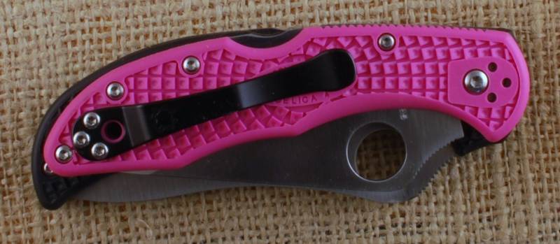 compare_delica_stretch_closed_01.jpg