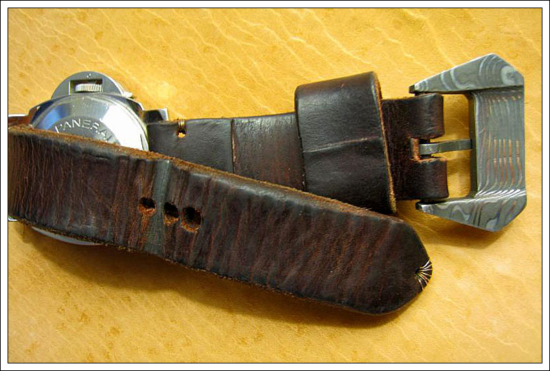 paneraidamascusbuckle23.jpg