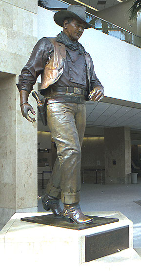 JohnWayneAirportStatue1.JPG