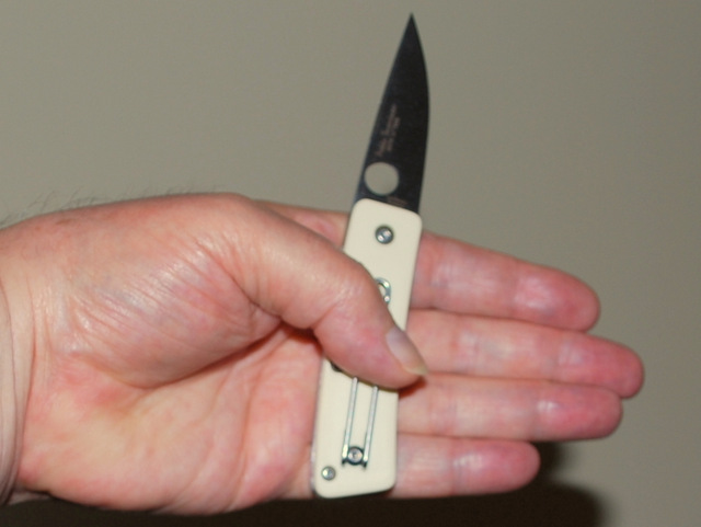 Lil%20Nilakka%204%20finger.JPG