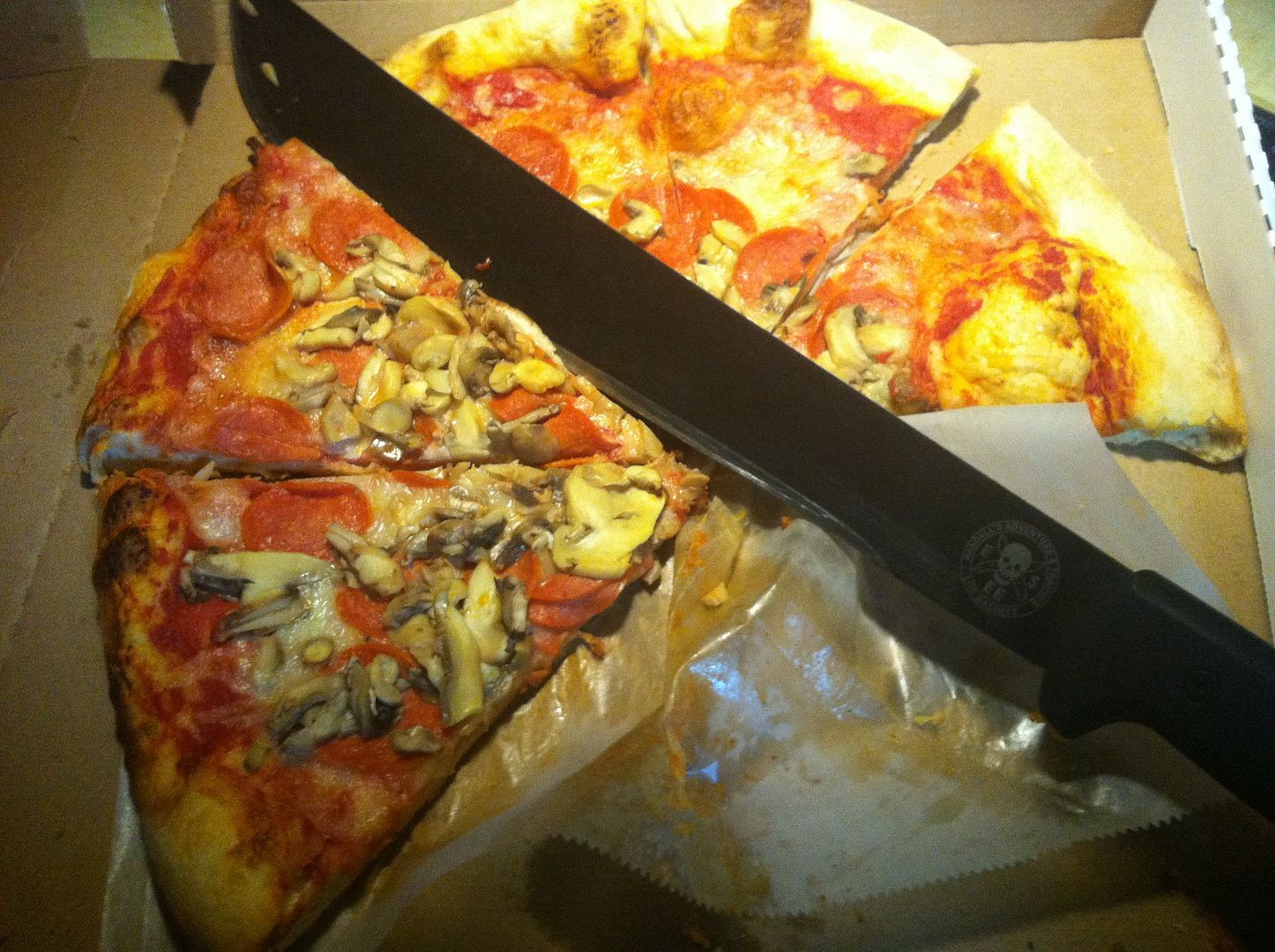 pizza_machete-1.jpg