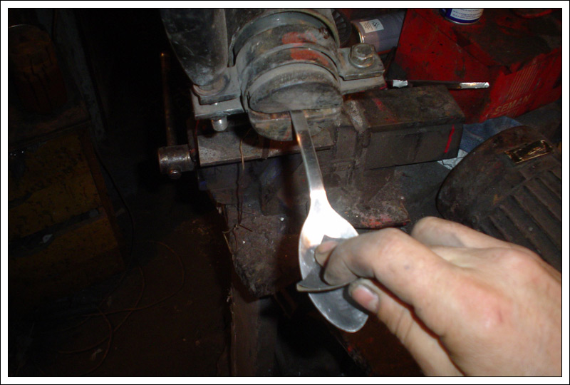 stainlessspoonmaking29.jpg