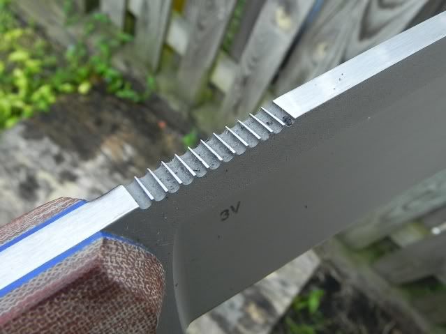 MUCKKNIFE010.jpg