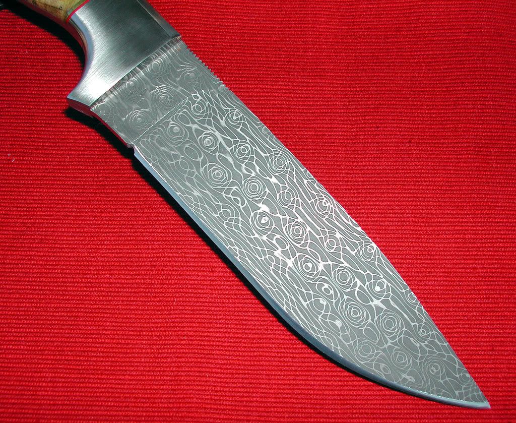 Hossom-Hunter-blade.jpg