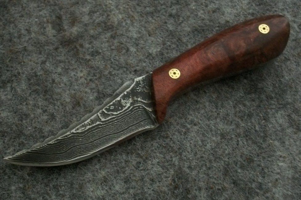 NECKER010.jpg