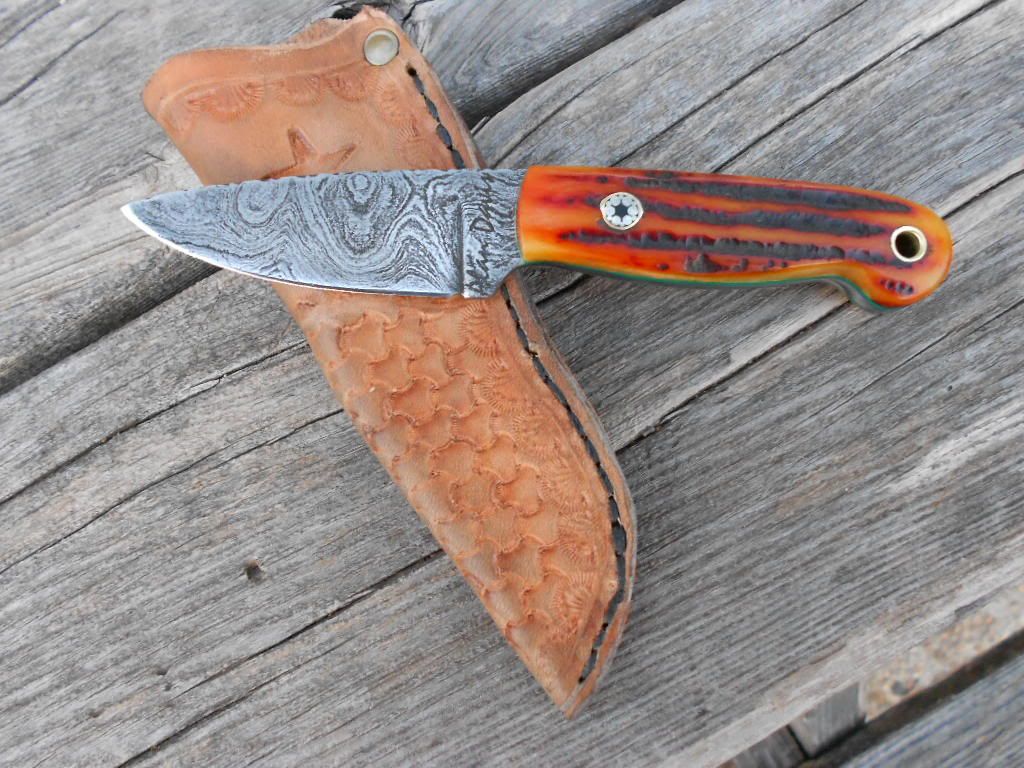 littledamascuscarvedbone009.jpg