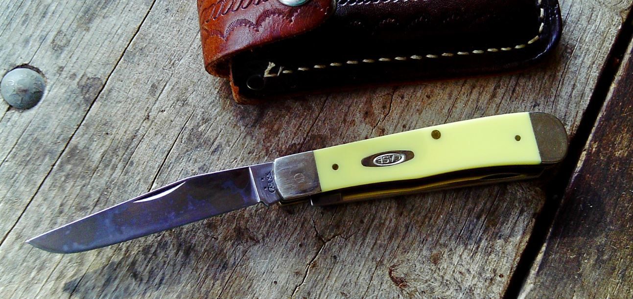 Case%20Yellow%20Trapper%20CV_zpskxqs6eck.jpg