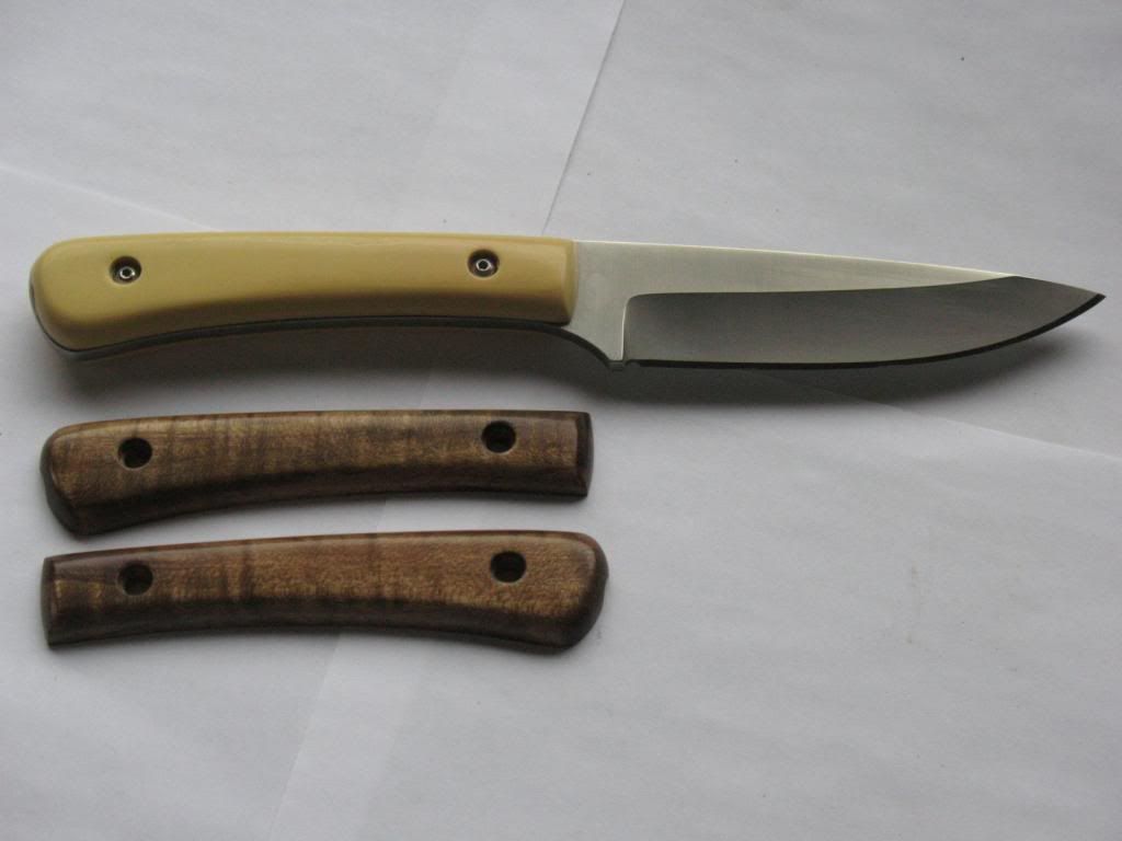 knivesforsale090.jpg