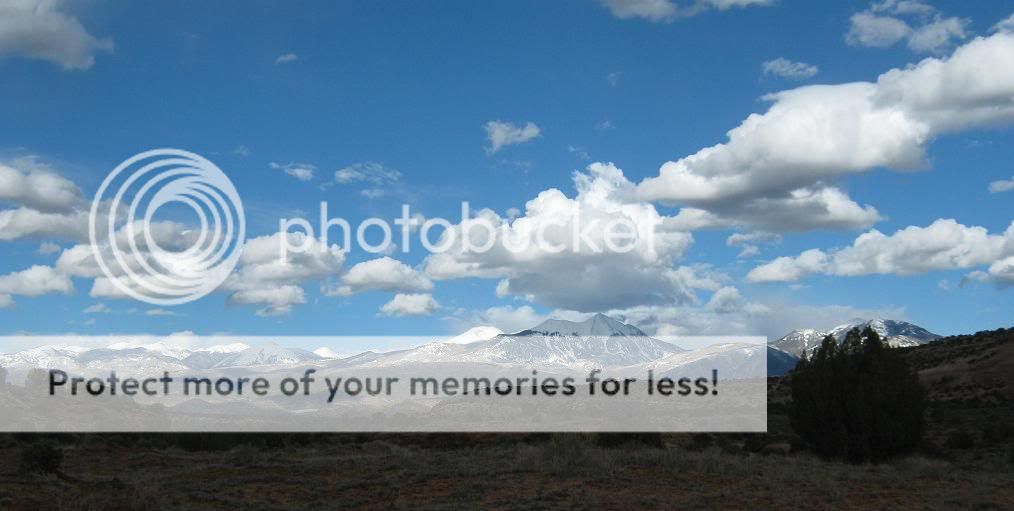 AprilHikes026.jpg