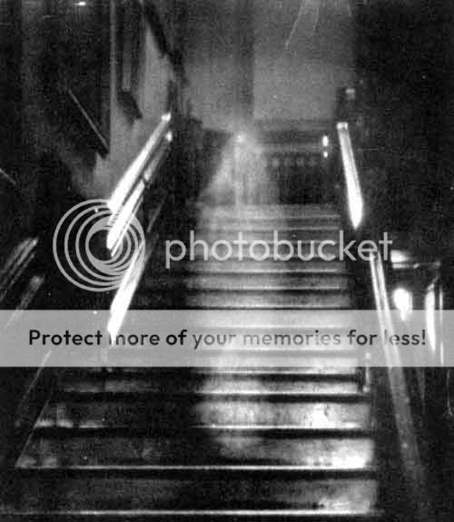 Ghost_on_Stairs_1_.jpg