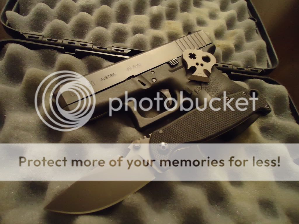 gunsandknives43011092.jpg