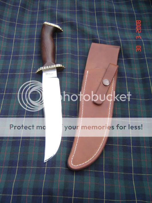 ianknives050.jpg