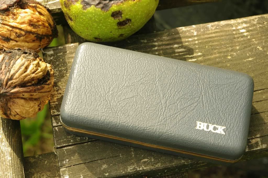 Buck525BKClampSchell.jpg