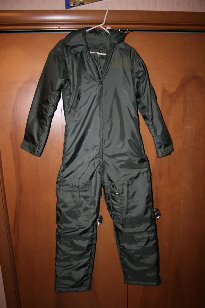 Flightsuit003.jpg