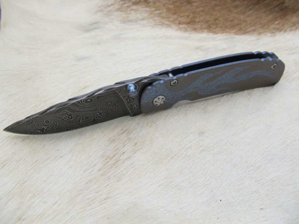 CarvedTiFramelock016-1.jpg