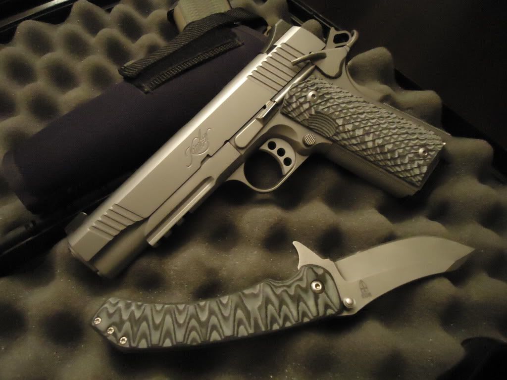 GunsandKnives5-12-11064.jpg