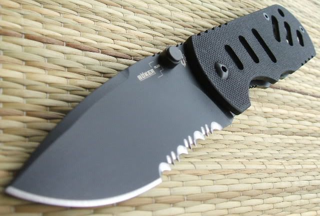 HYPERBLACK.jpg