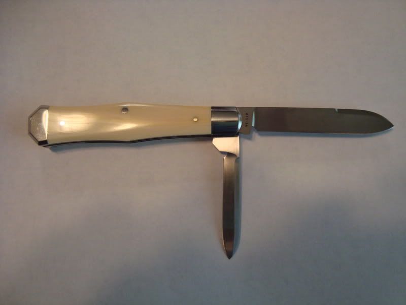 knives060111003.jpg
