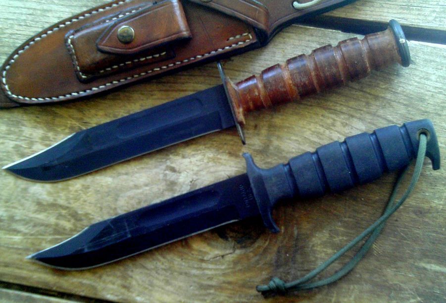 TwoMarineknives_zpscb58123d.jpg