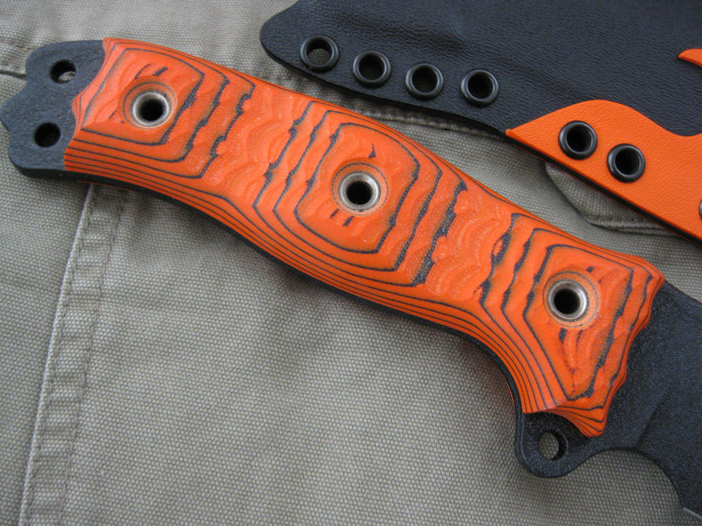 BusseHellRazorOrngBlkPPKSSheath_006.jpg
