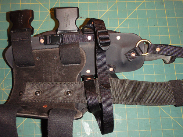 R9-HolsterBack.jpg