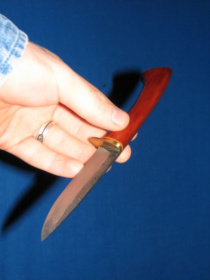 Knife001.jpg
