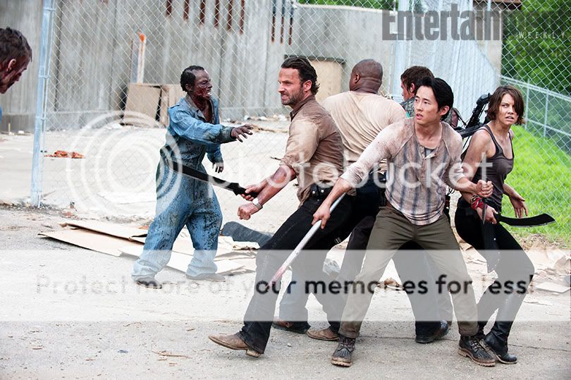 the-walking-dead-exclusive-1_810.jpg