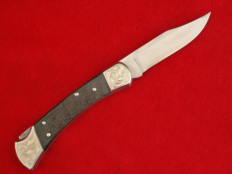 WhitetailHunterb.jpg