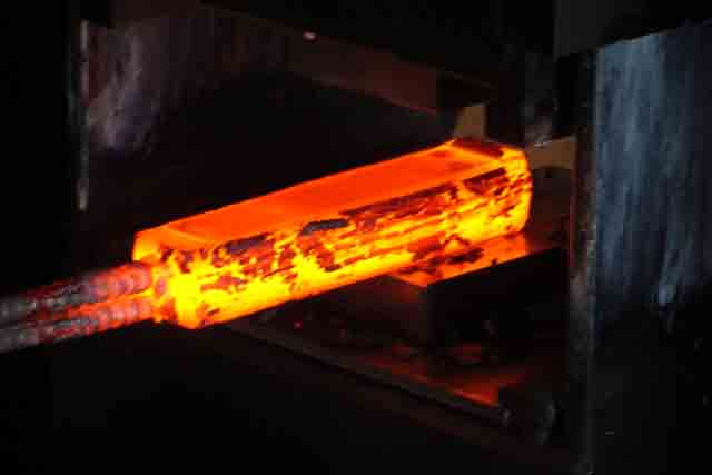 PressBuild044.jpg