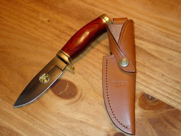knives001.jpg